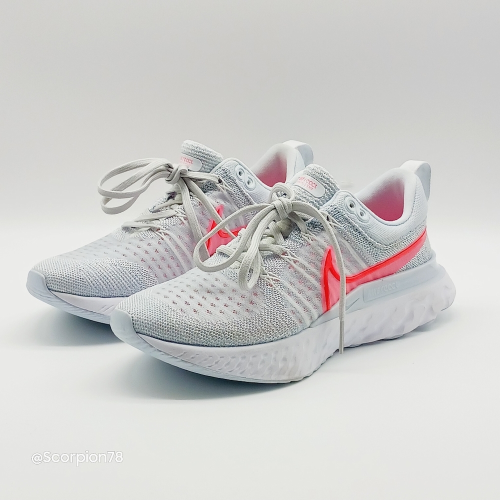 Nike React Infinity Run Flyknit 2 "Platinum" Running Shoes Size 8 for Women - Picture 2 of 7